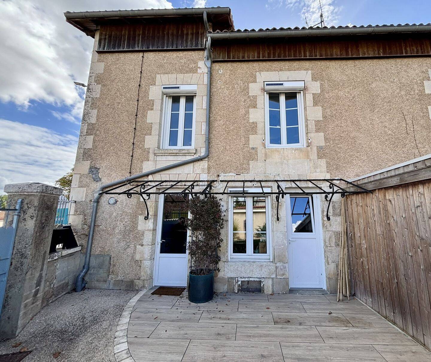 Façade de la maison - maison à Saint-Benoît
